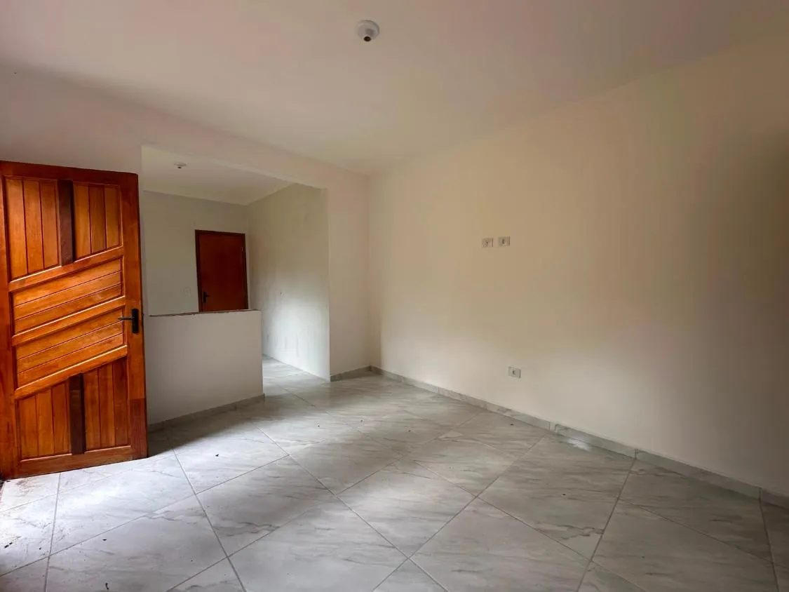 Imagem CASA NOVA SOBREPOSTA A VENDA LADO PISTA NO NOVA ITANHAEM FINANCIAMENTO BANCARIO