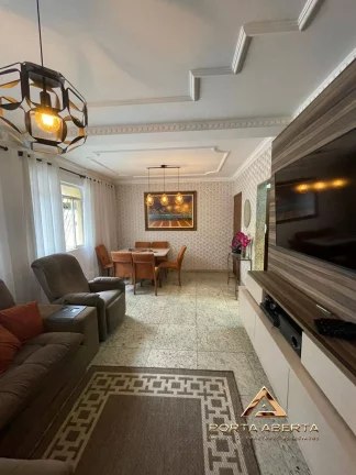 Imagem Apto de 3 Quartos, sendo 1 suite com closet - Cidade Nobre