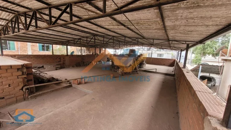 Imagem Casa com Lote grande no Bairro Veneza - Ipatinga