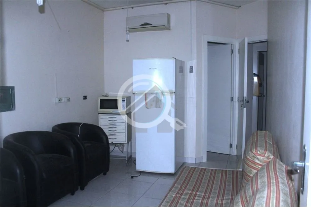 Imagem Sala Comercial com Estrutura Completa para Clínica Odontológica. Localizada no primeiro andar, est...