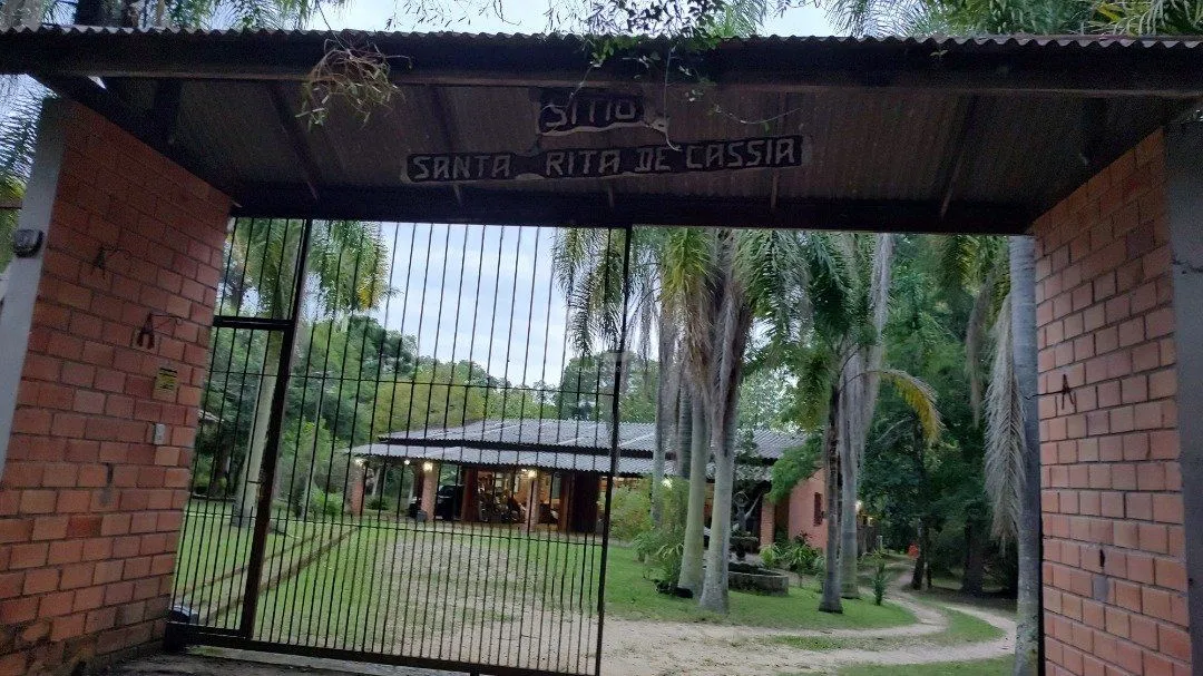 Imagem Sitio à venda no Lami, com 2 casas térreas, com 4 quartos cada uma