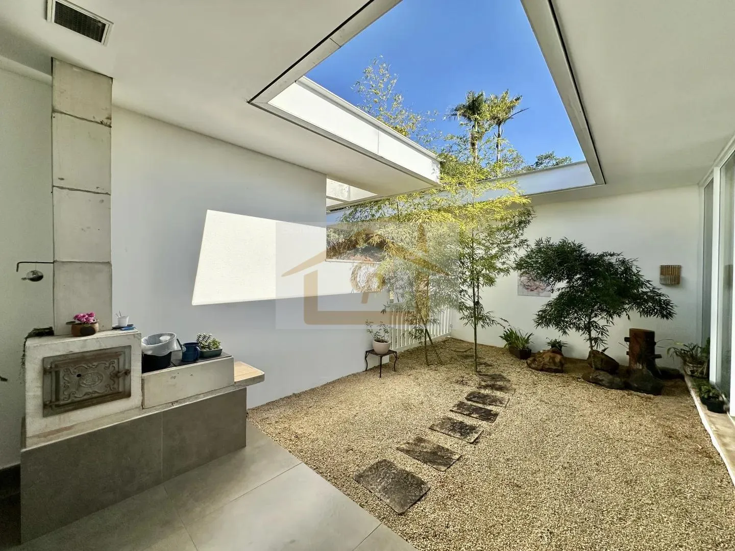 Imagem 4suítes Linda casa TÉRREA, vista 180°. Piscina, gourmet, 3 lareiras, 10 vagas cobertas
