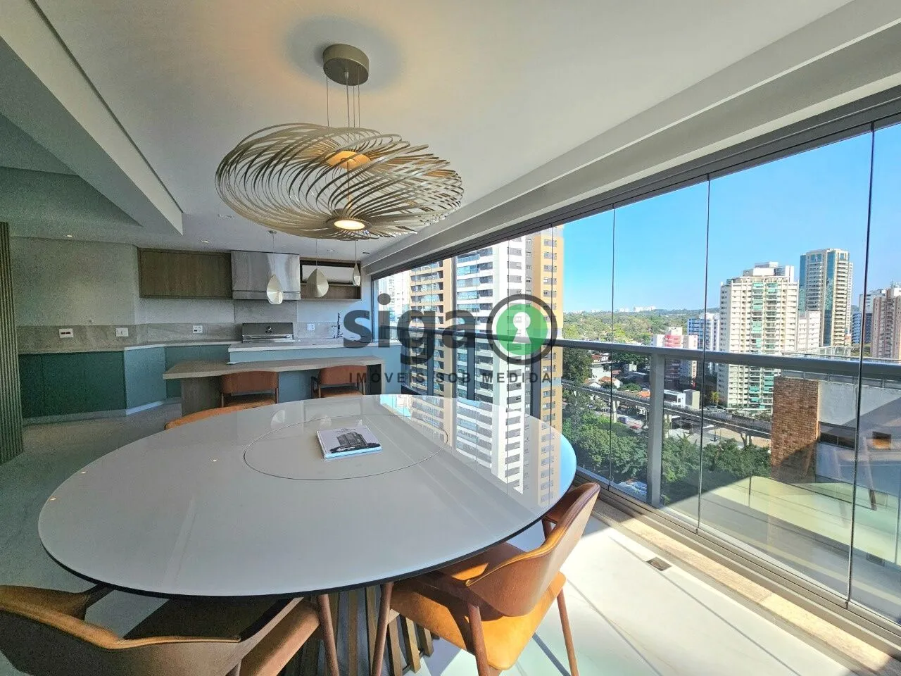 Imagem Apartamento à venda - 192 m², 2 suítes, 4 vagas - Campo Belo - São Paulo/SP