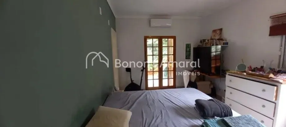 Imagem Casa Espaçosa com Piscina e Energia Solar no Condomínio Tabatinga - Valinhos
