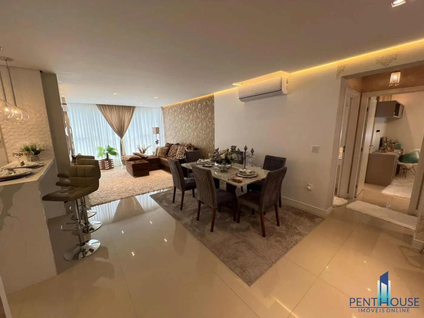 Imagem Apartamento Zona Central para Venda em Balneário Camboriú, CENTRO, 3 dormitórios, 3 suítes, 4 banheiros, 3 vagas