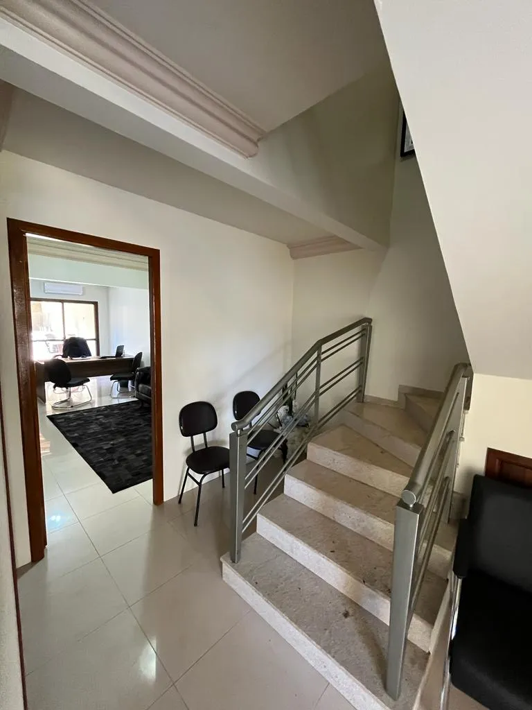 Imagem Sobrado 262m Umuarama-PR 145