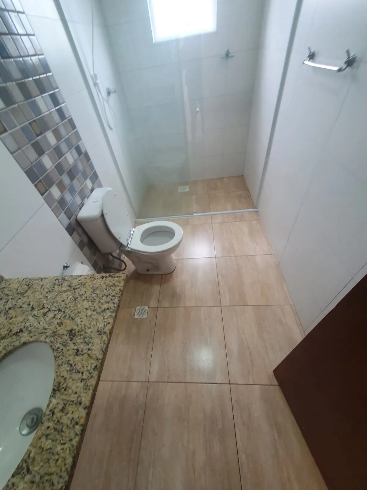 Imagem Investimento à Beira-Mar: Prédio Moderno e Renda Garantida em Balneário Gaivotas