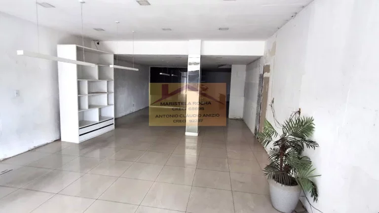 Imagem IMÓVEL COMERCIAL! AVENIDA DOM HÉLDER CÂMARA !