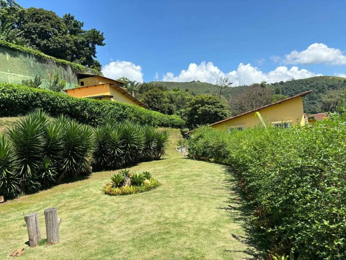 Imagem Casa para Venda em Petrópolis / RJ no bairro Nogueira
