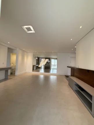Imagem Apartamento de 2 quartos com 1 suíte e 2 vagas de garagem no Cambuí, Campinas-SP - 89m².