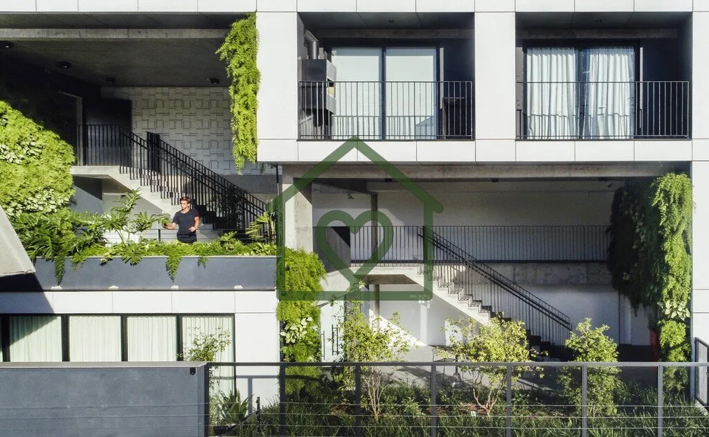 Imagem Pronto para morar. Visite os NOVOS DECORADOS. Studios de 28m² a 36m² privativos e coberturas duple...