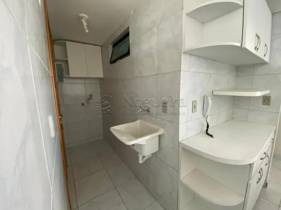 Imagem Apartamento com 2 Quartos à Venda, 56 m² em Torre - Recife