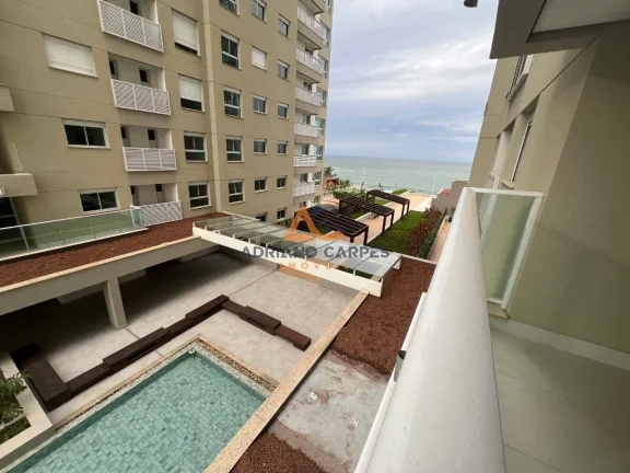 Imagem Summer Home Clube, Apartamento 02 quartos sendo 01 suíte na Praia de Itacolomi, norte de Piçarras. Adriano Carpes Imóveis Vende