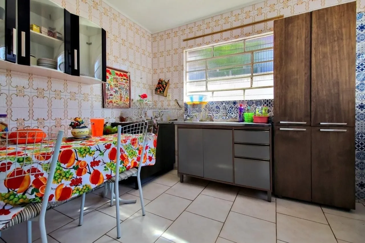 Imagem Casa de 3 quartos no bairro Tristeza Zona Sul