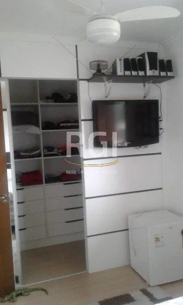 Imagem Casa Condominio para Venda - 77.6m², 2 dormitórios, 1 vaga - Partenon