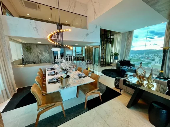 Imagem Belíssimo Triplex frente mar, mobiliado e decorado em Balneário Camboriú.
