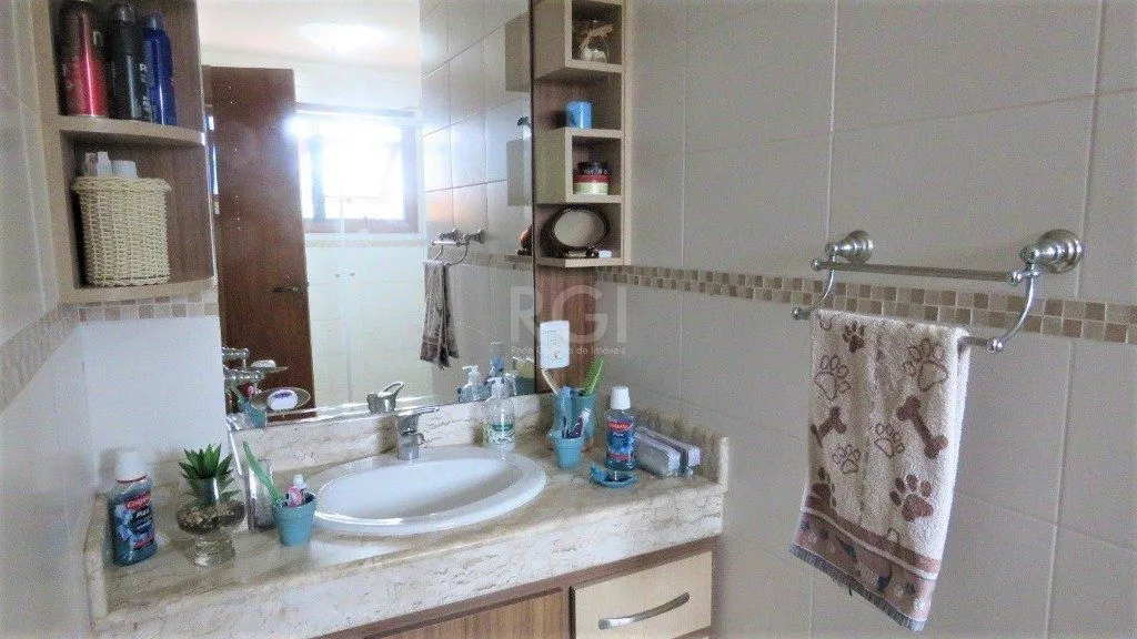 Imagem Casa Condominio para Venda - 404.59m², 3 dormitórios, sendo 1 suites, 2 vagas - Cristal