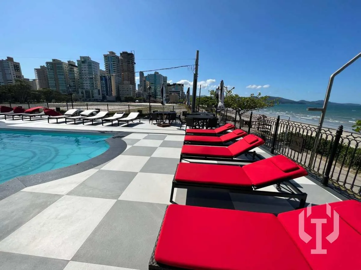 Imagem Apartamento à venda, no CARTIER em Itapema, Meia Praia, com 4 quartos, 180m2