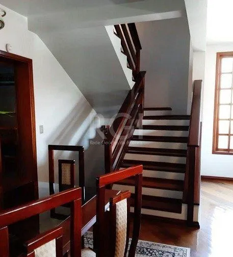 Imagem Casa para Venda - 390m², 3 dormitórios, sendo 1 suites, 4 vagas - Ouro Branco