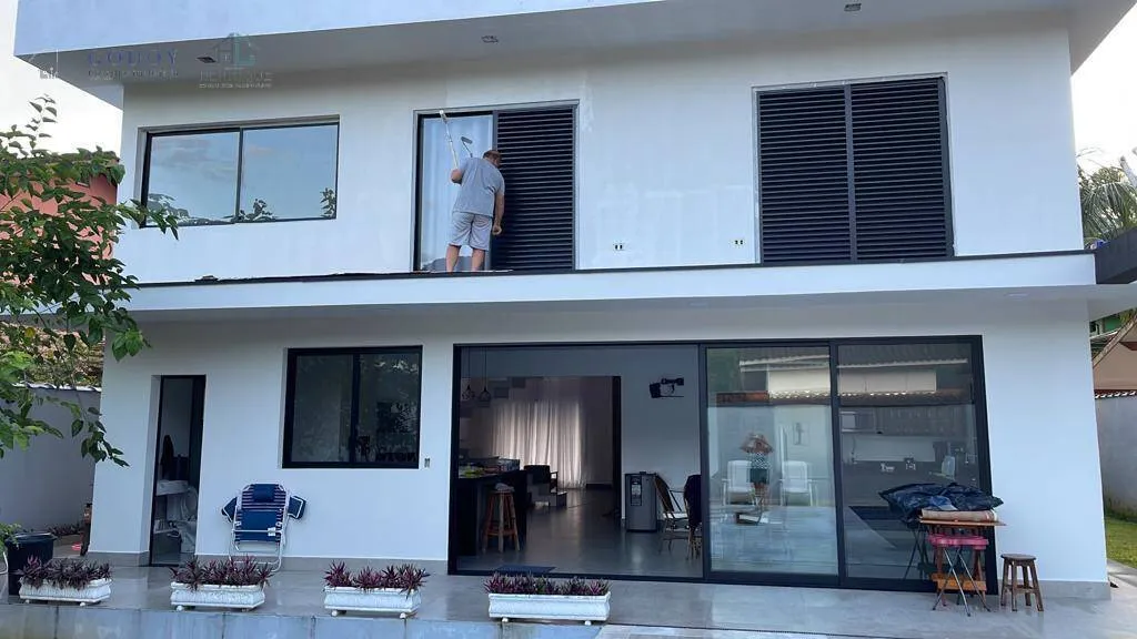 Imagem Casa moderna e sofisticada em condomínio fechado - 4 suítes | Área gourmet