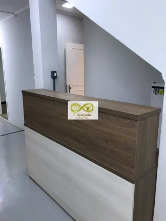 Imagem Sala comercial com 9 salas e 5 banheiros disponível para locação!