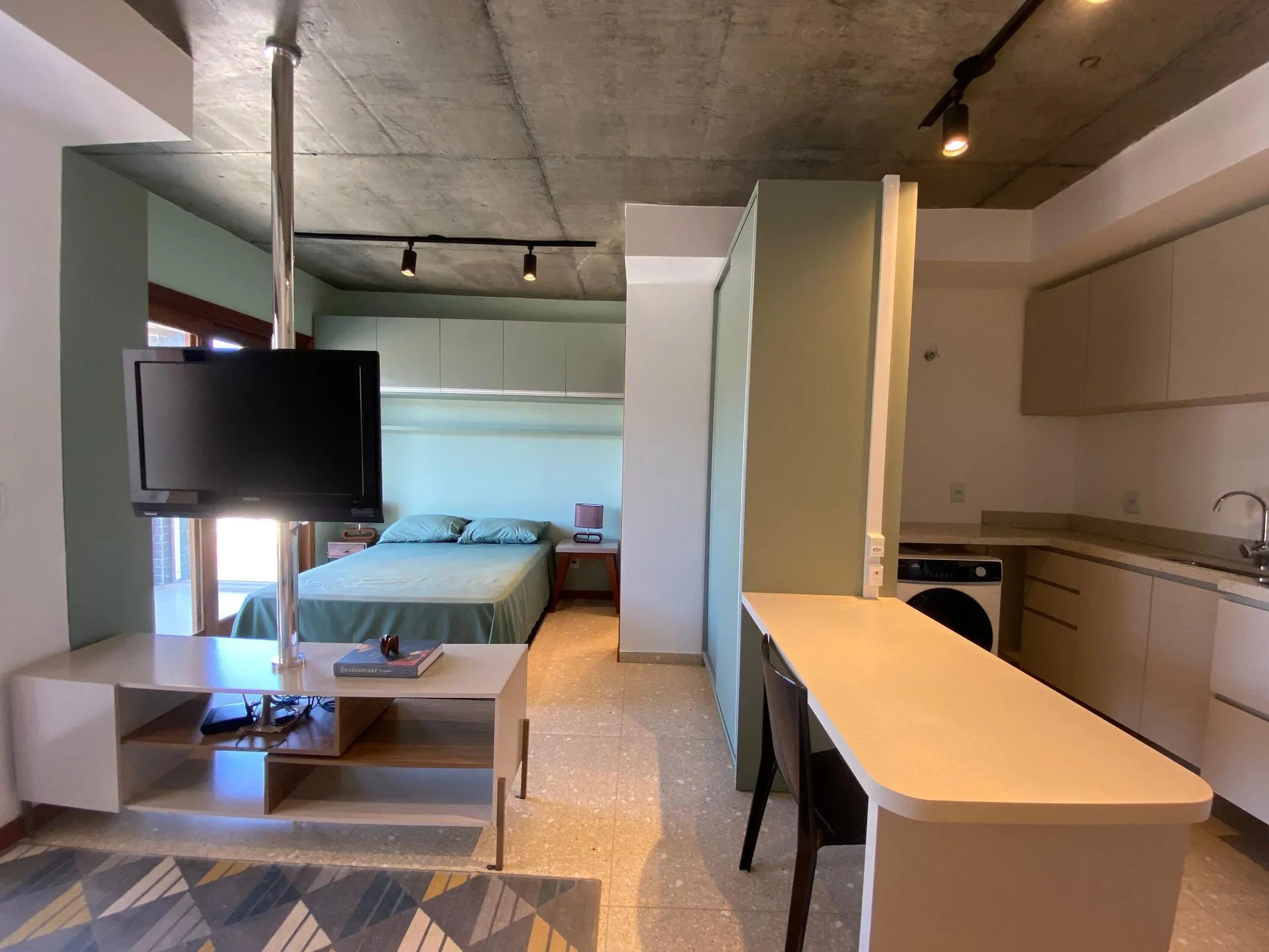 Imagem Studio à venda em Torres, Centro, com 1 quarto, 41.25m2
