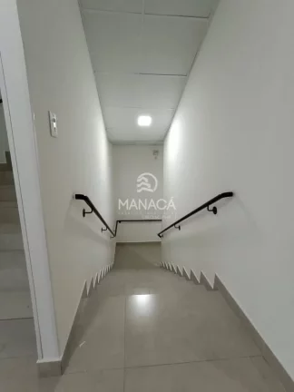 Imagem Sala Comercial primeiro andar de esquina localizada no bairro Centro de Barra Velha - SC