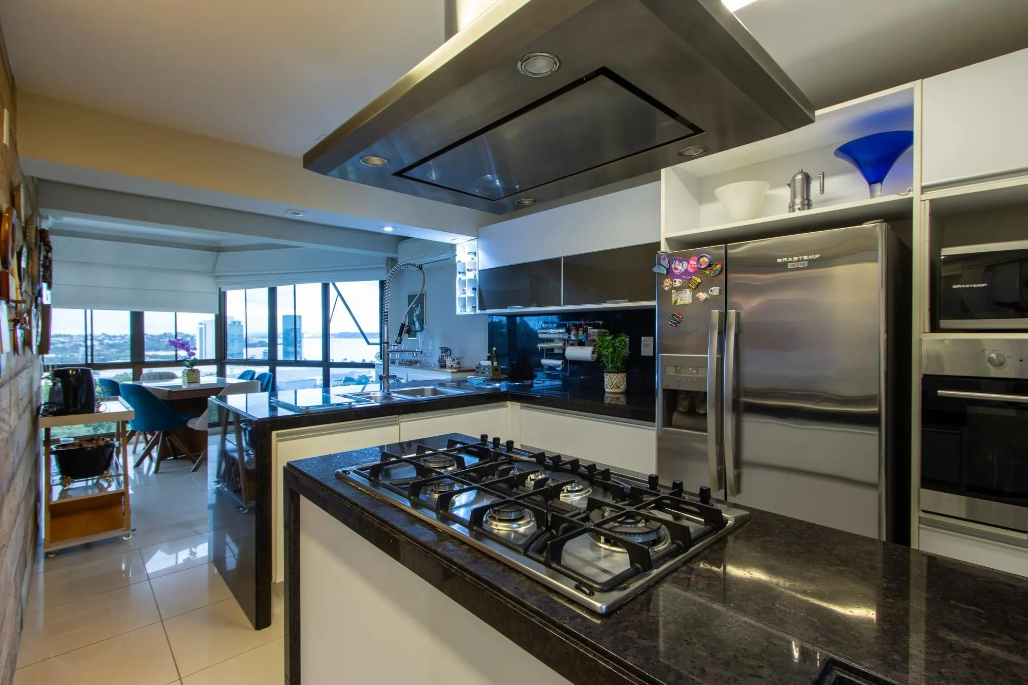 Imagem EXCELENTE APARTAMENTO COM VISTA LIVRE PARA O GUAÍBA!!