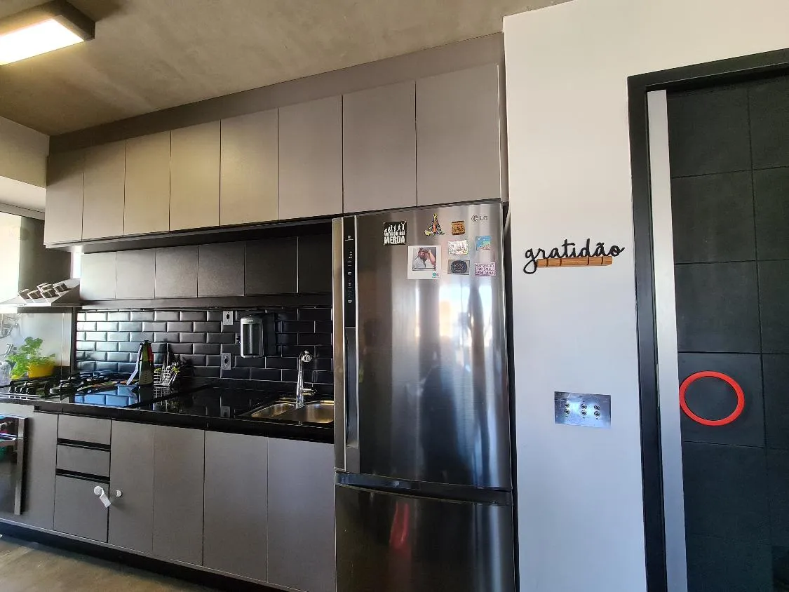 Imagem Apartamento aconchegante e versátil no Cambuí com quarto desmontável e moveis planejados.