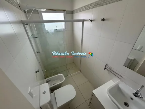 Imagem Excelente apartamento todo avarandado no centro de Ubatuba com 03 dormitórios e 156 m²