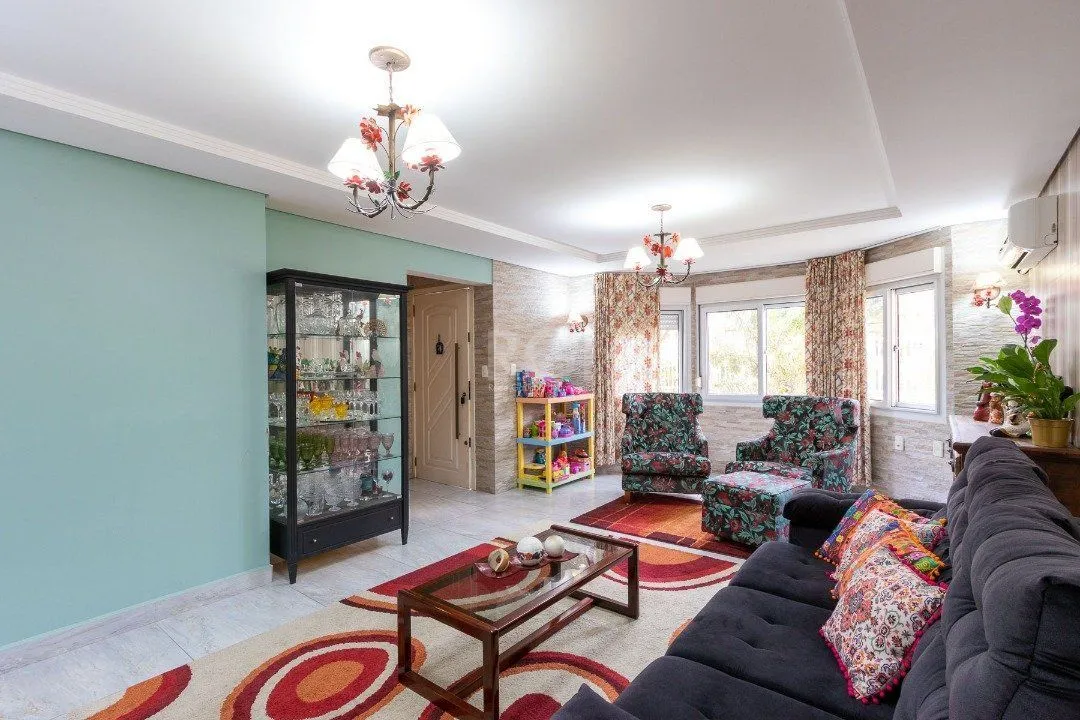 Imagem Casa para Venda - 342m², 3 dormitórios, sendo 2 suites, 2 vagas - Espírito Santo