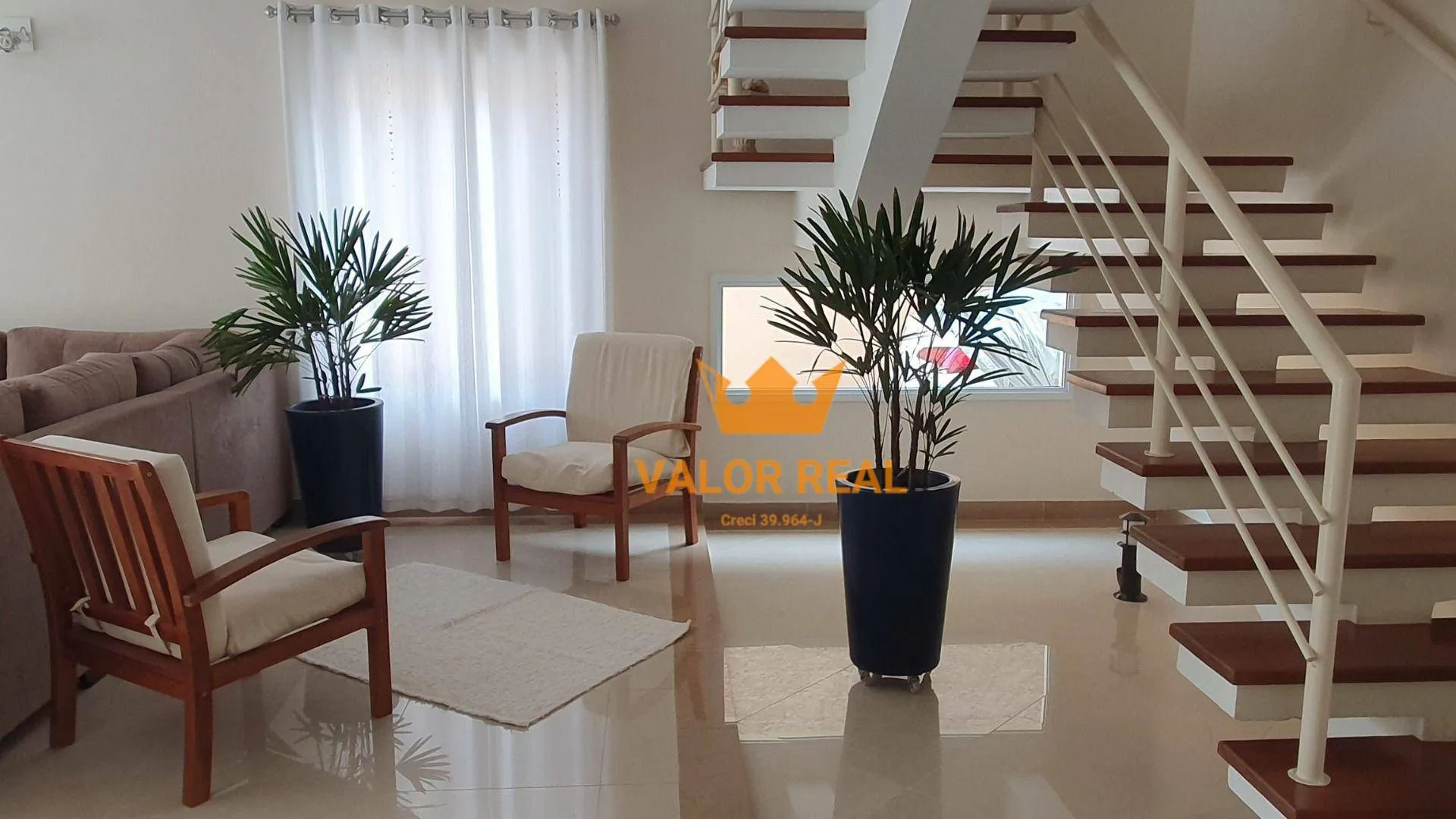 Imagem Casa Condominio na Malota Super oferta - 394 m2 AC, 5 dorm, Escrit. 10 vagas.