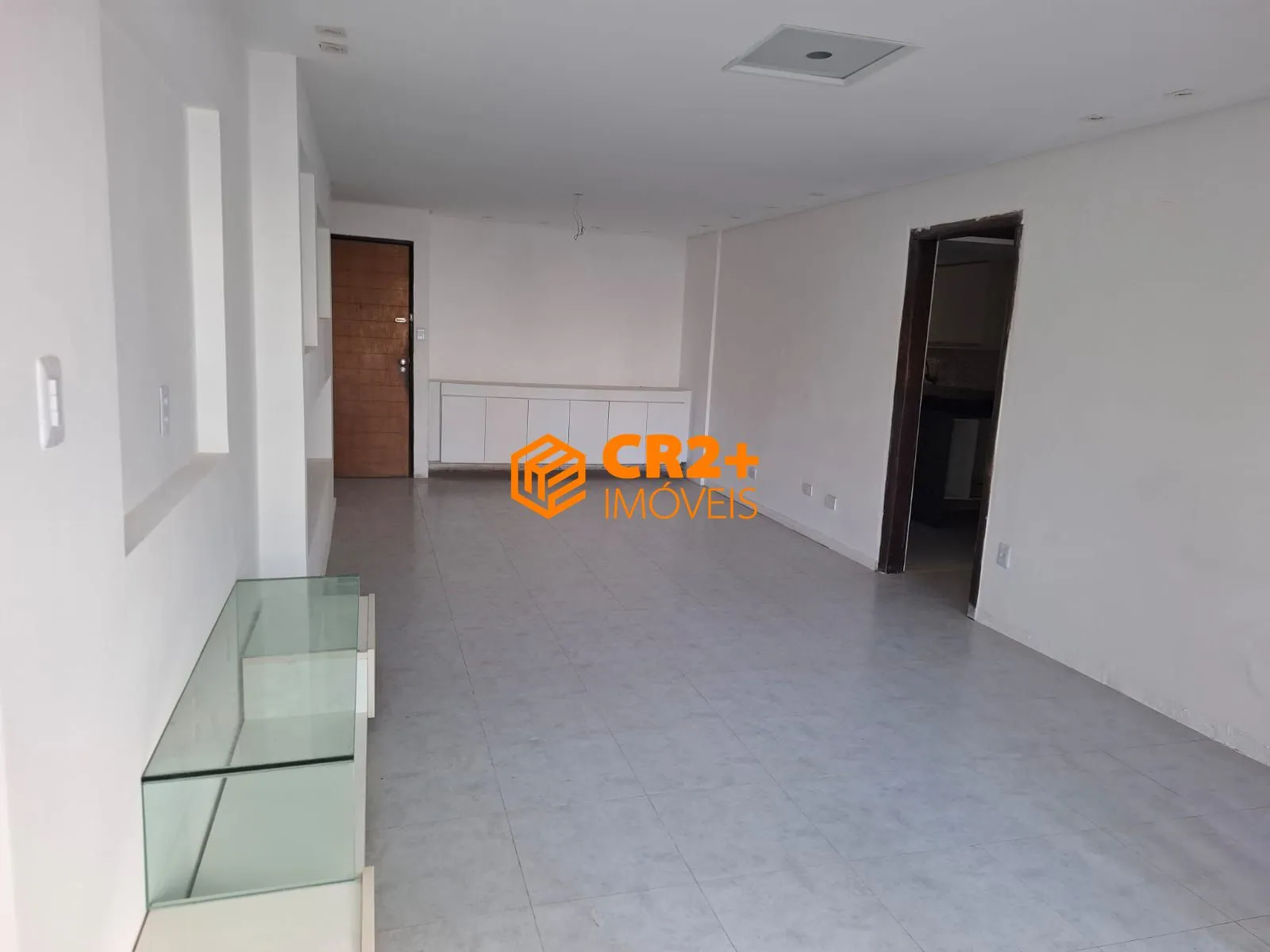 Imagem Vendo apartamento reformado em Boa Viagem com 121m²