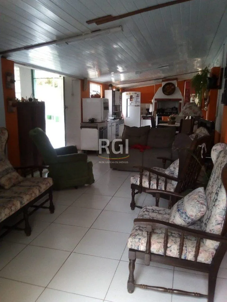 Imagem Casa para Venda - 300m², 2 dormitórios, 3 vagas - Teresópolis