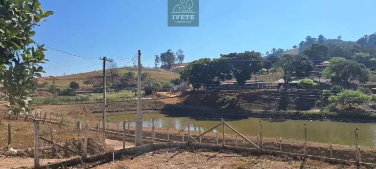 Imagem Chácara com Piscina à Venda no Bairro do Moquem – Socorro/SP