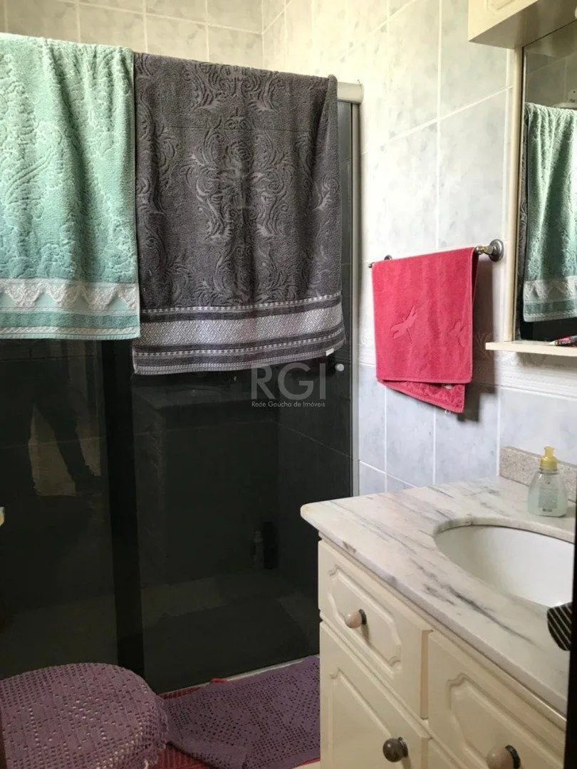 Imagem Casa residencial/comercial, com 350m² privativos, 4 quartos, 5 vagas de garagem - Bairro Tristeza