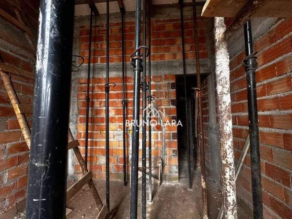 Imagem Casa á venda em Betim, MG no bairro Guarujá Mansões