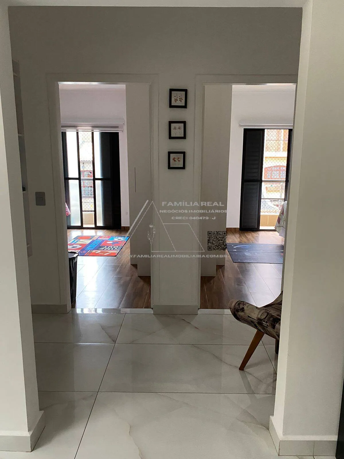 Imagem CASA ASSOBRADADA COM COMERCIO, PARA VENDA, NA CHÁCARA SANTO ANTÔNIO.