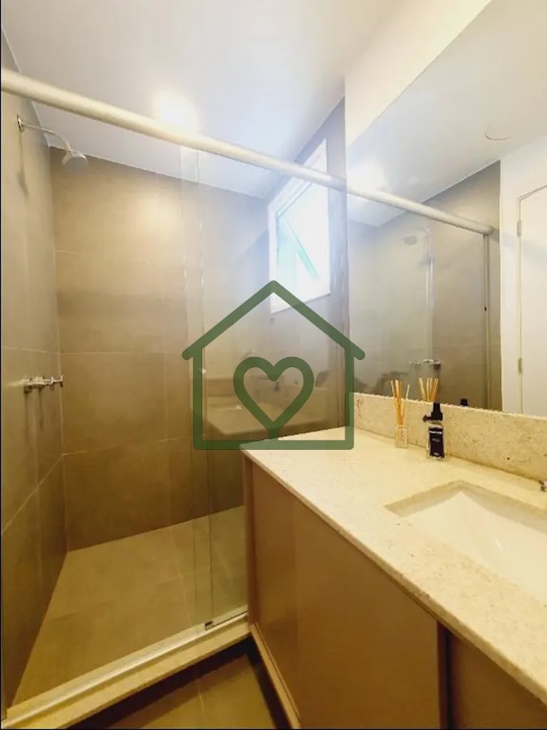 Imagem Excelente apartamento totalmente mobiliado, com planta de 3 dormitórios transformada em 2, sendo 1 ...