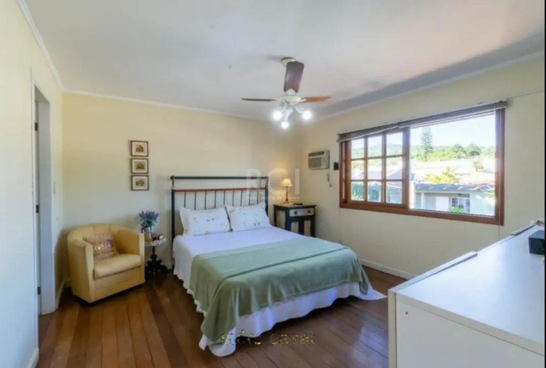 Imagem Casa para Venda - 280m², 4 dormitórios, sendo 1 suites, 3 vagas - Jardim Isabel