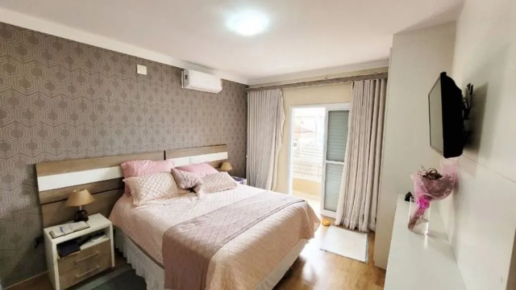 Imagem CASA COM 160,00 m² - CANTO DO FORTE - PRAIA GRANDE SP