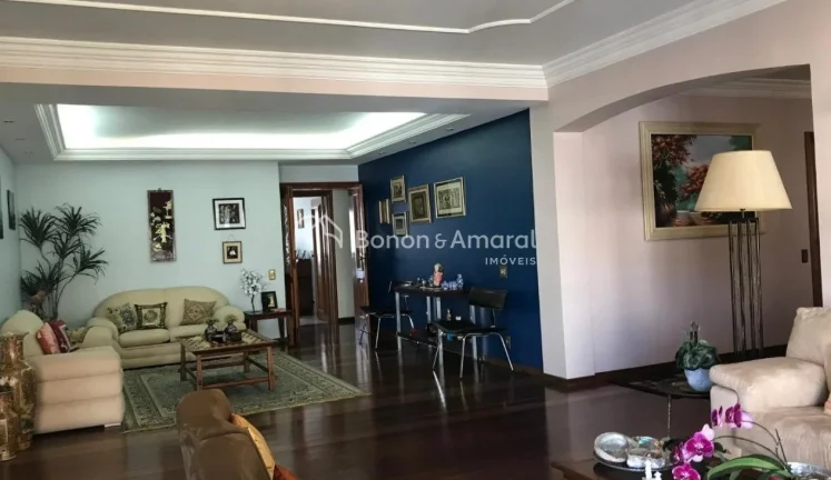 Imagem Apartamento a venda no bairro Cambuí em Campinas.
Localizado em rua tranquila e arborizada no miolo...