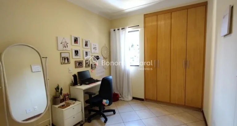 Imagem Apartamento à venda no bairro Mansões Santo Antônio em Campinas, SP.
A sala de estar e jantar sã...
