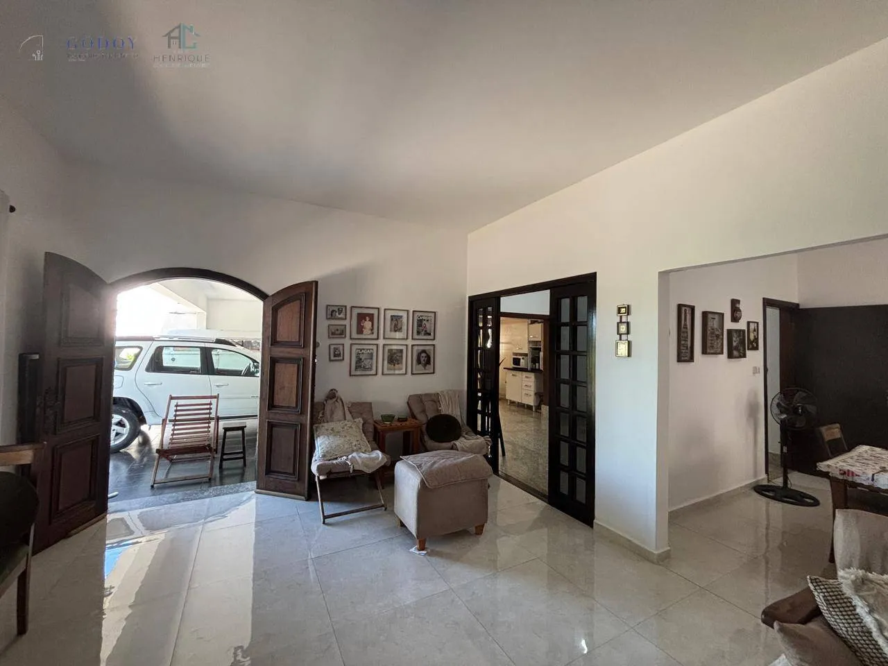 Imagem Casa Térrea no Jd Paraíba com 3 Suítes e Excelente Potencial de Investiment