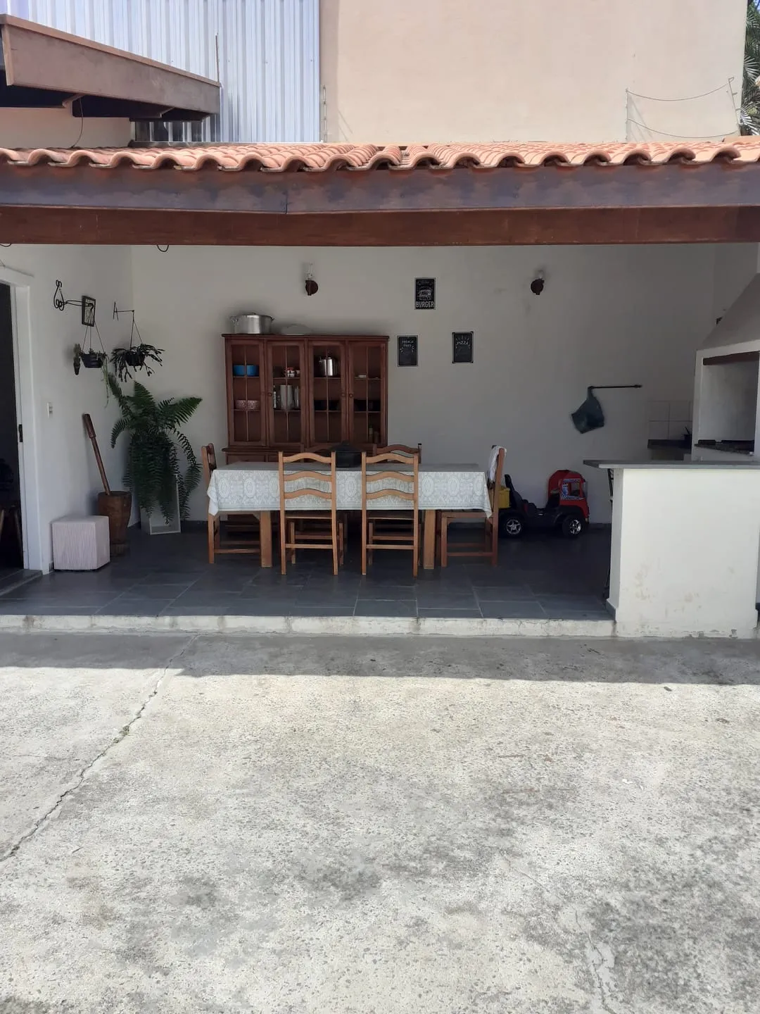 Imagem Casa à venda 3 Quartos, 2 Suites, 3 Vagas, 348M², Parque São Domingos, Pindamonhangaba - SP