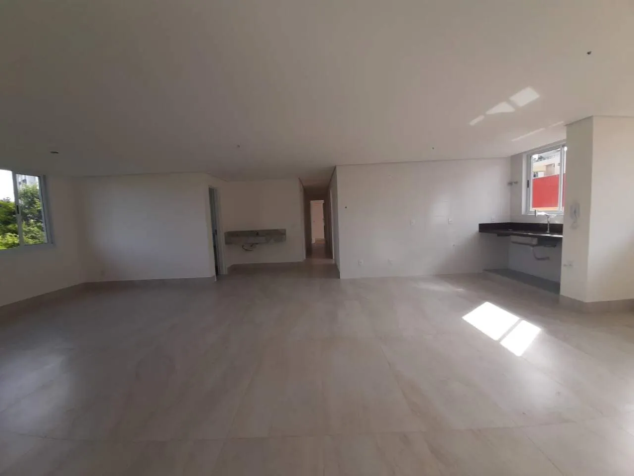 Imagem Cobertura duplex à venda, 5 quartos, 3 suítes, 4 vagas, CASTELO - Belo Horizonte/MG