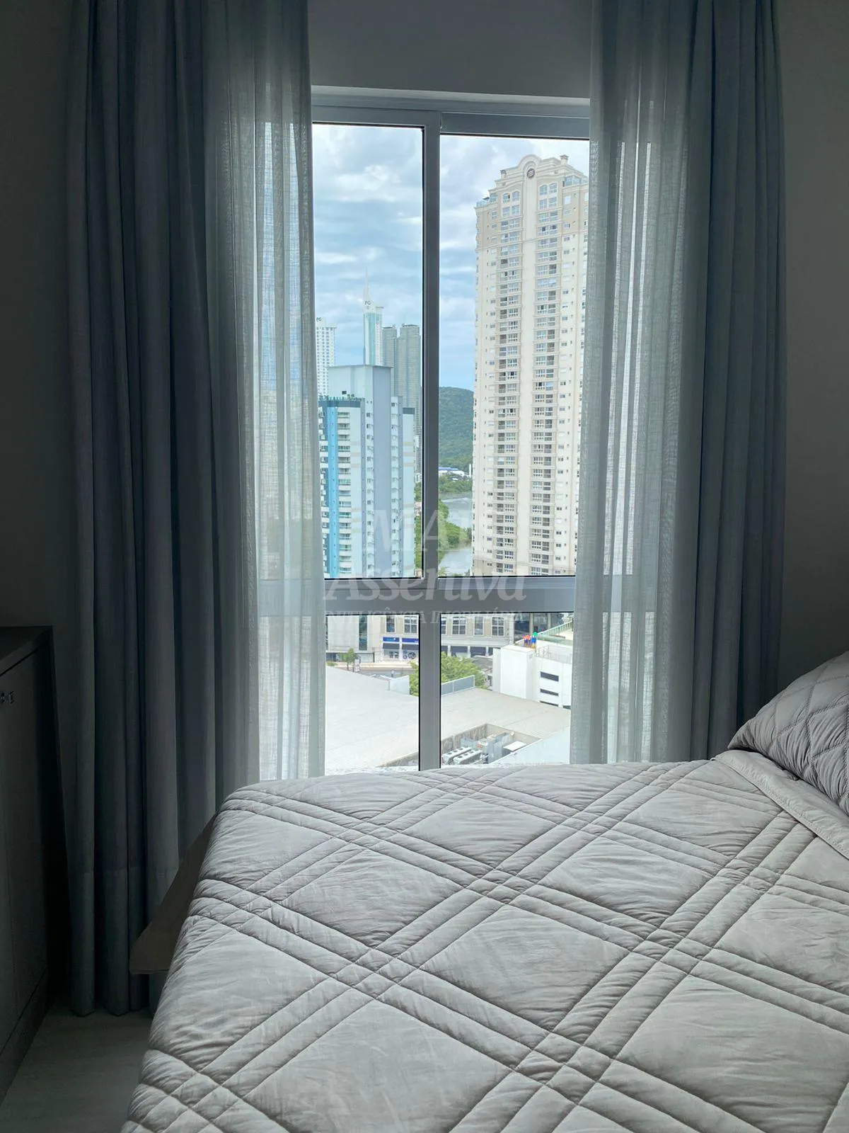 Imagem Excelente apartamento de alto padrão a venda no centro de Balneário Camboriú/SC