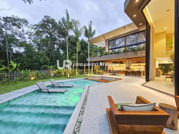 Imagem Casa à venda, com 6 quartos, 550m2