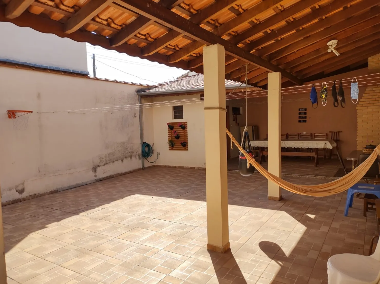 Imagem Casa à venda 2 Quartos, 2 Vagas, 210M², Cidade Industrial, Lorena - SP