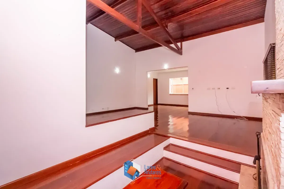 Imagem Casa para venda em Vila Albertina com 3 quartos, sendo 1 suíte, 413m²